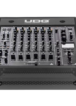 UDG Ultimate flightcase for DJM-V10 U91073BL